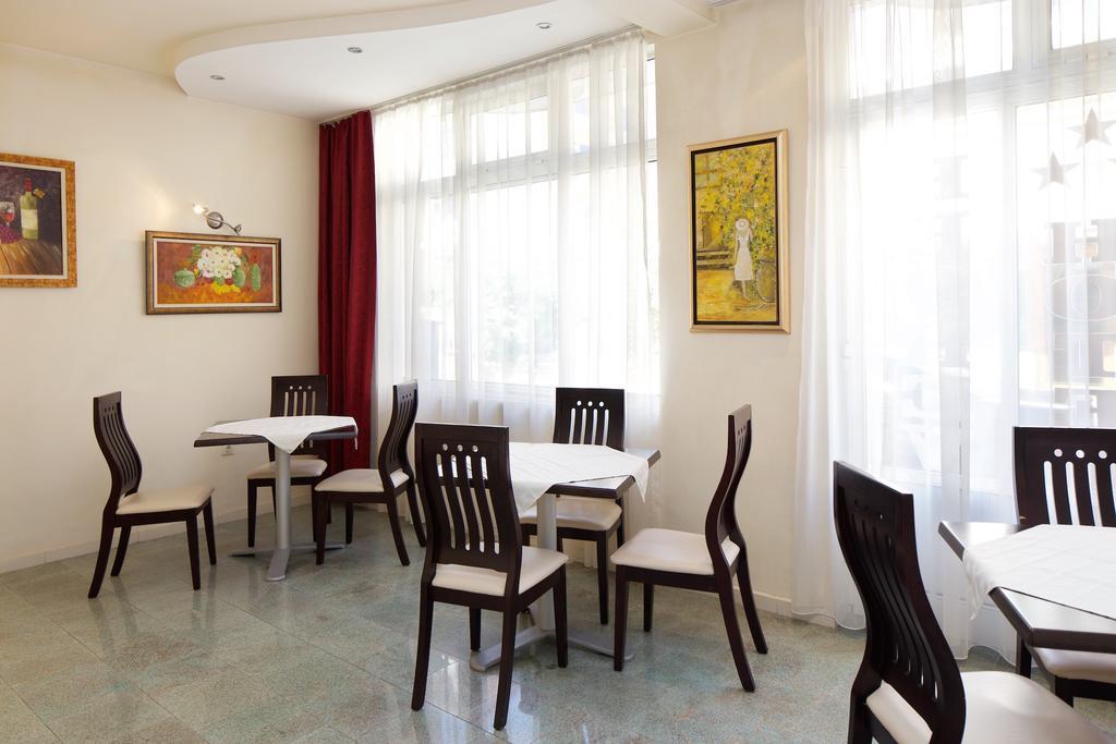 Peshev Family Hotel Nesebar Exterior foto